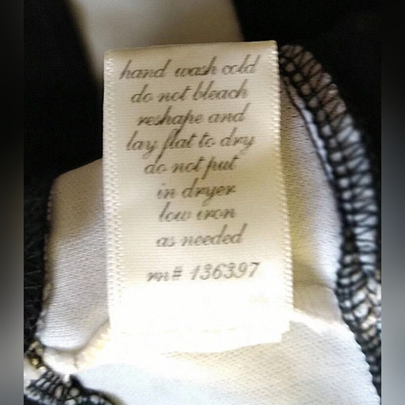 NWT Jun & Ivy black and white short dress. Size Medium. - Picture 5 of 6